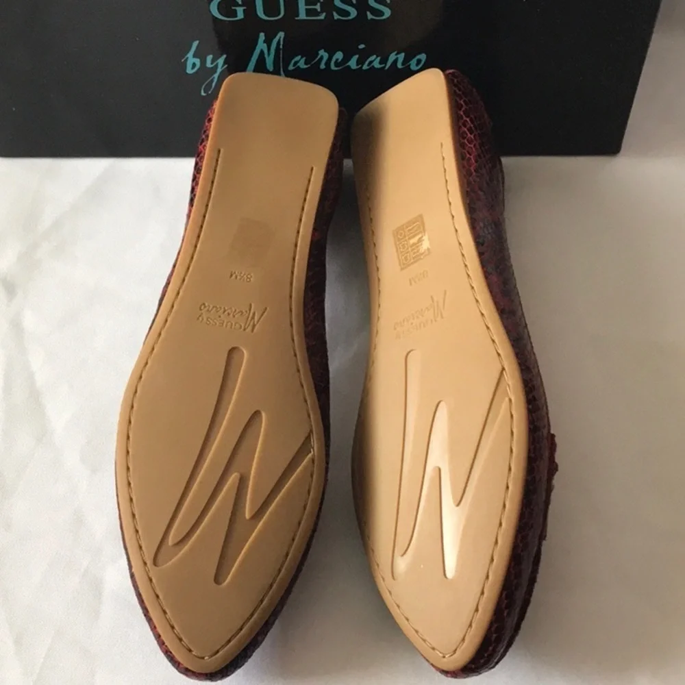 NEW GUESS BY MARCIANO Safia SnakePrint Flat SZ 8.5